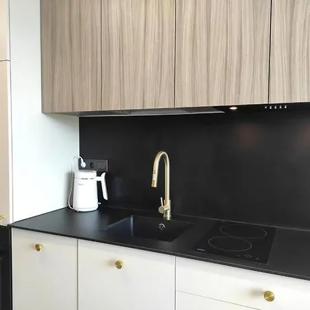 Easy Rent Apartments- Unia Art 127 * Люблін