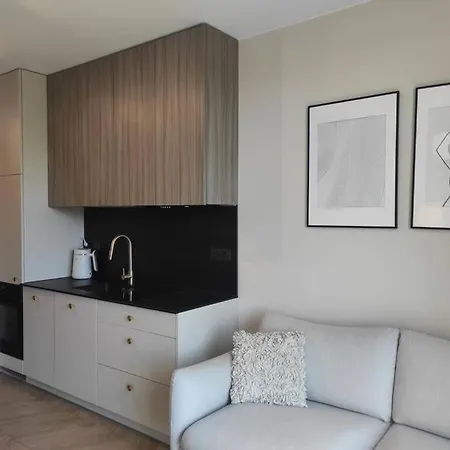 Easy Rent Apartments- Unia Art 127 *