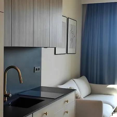 Easy Rent Apartments- Unia Art 127 Апартаменти *